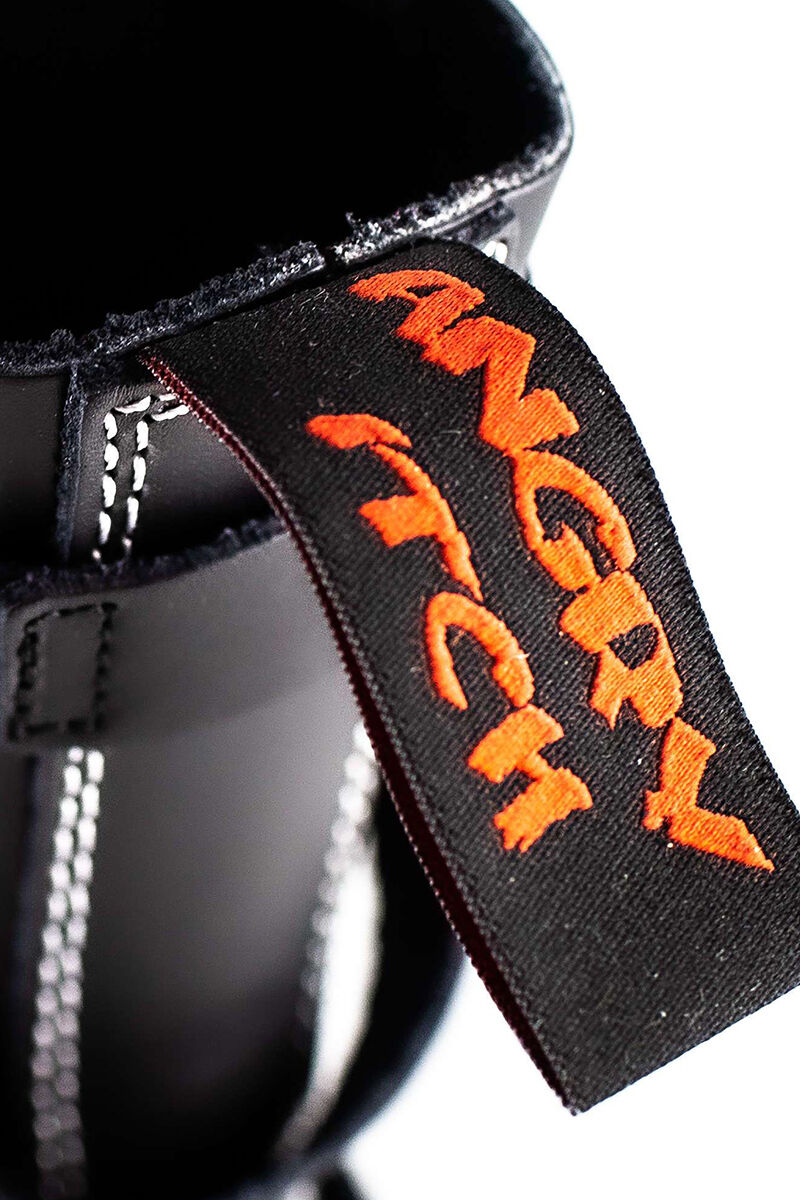 Angry Itch 10 Loch Stiefel 3 Straps