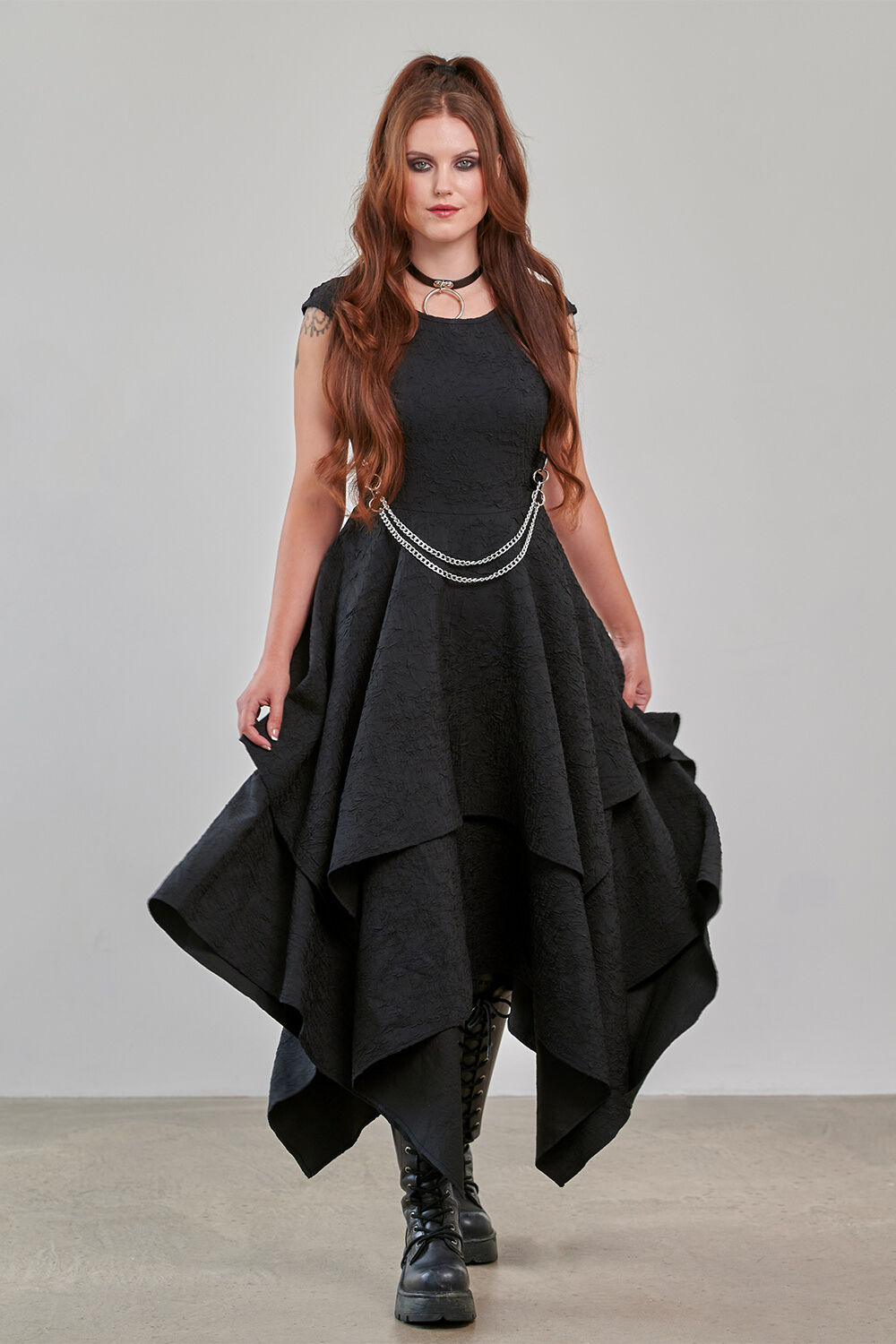 Banned Kleid Hexed Isadora