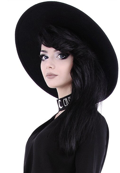 Restyle Hut Witch