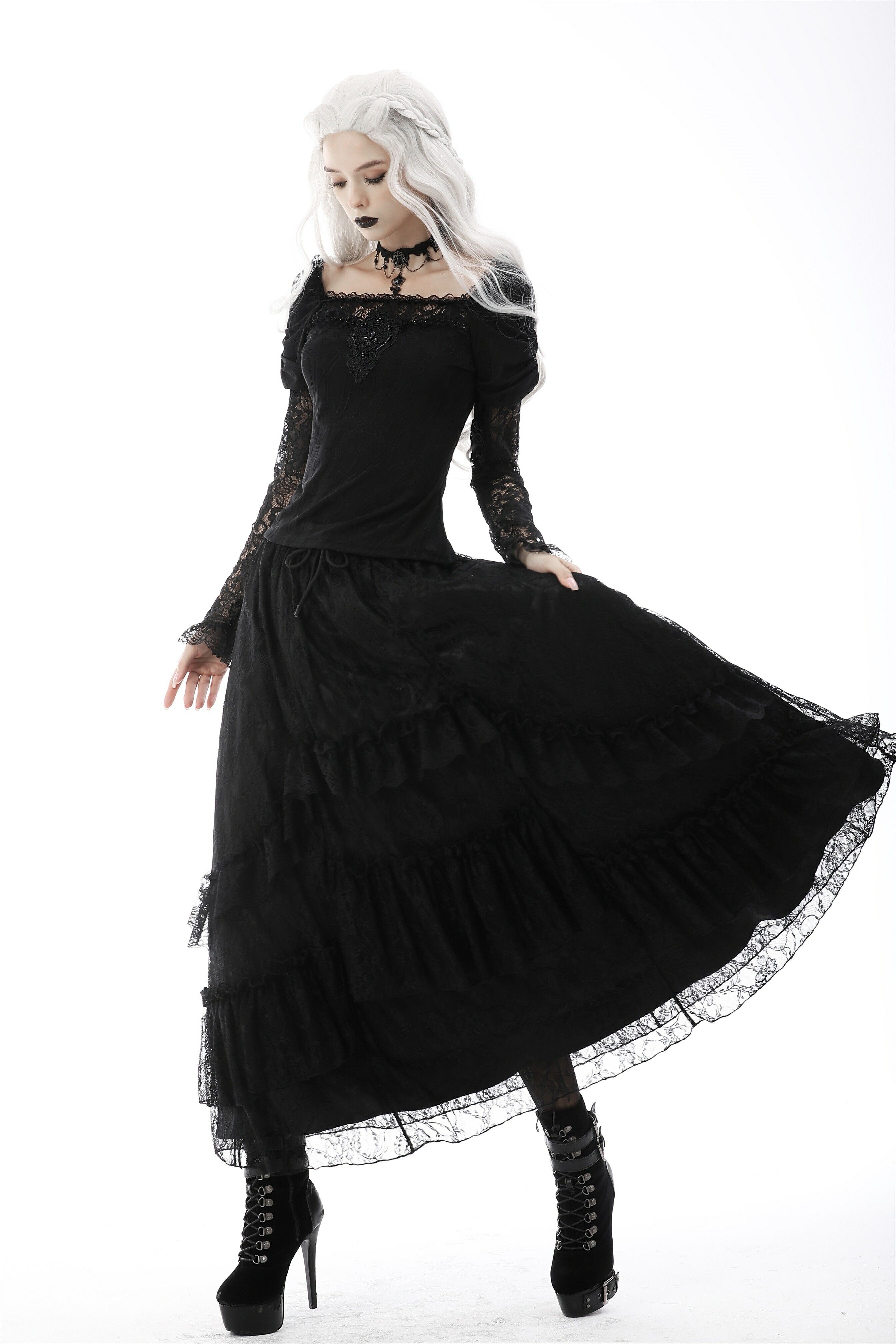 Dark In Love Rock Isalie