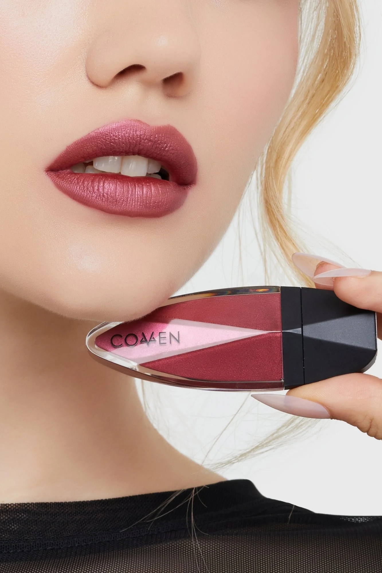Killstar Coven Lippenstift Metallic Grip Ember Pit