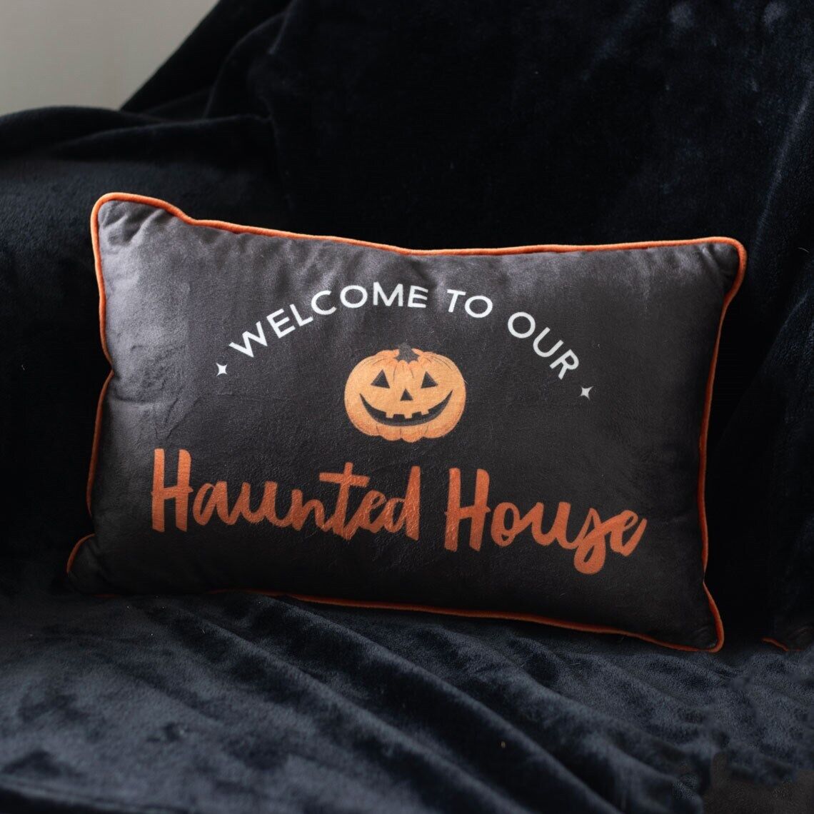 Spirit of Equinox Kissen Haunted House