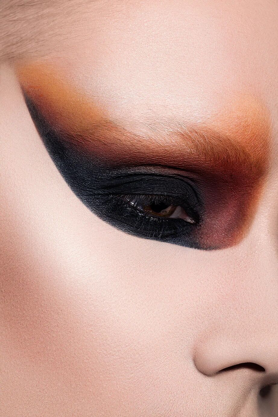Black Moon Cosmetics Palette Orb of Light