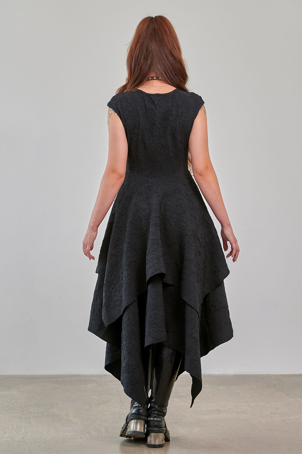 Banned Kleid Hexed Isadora