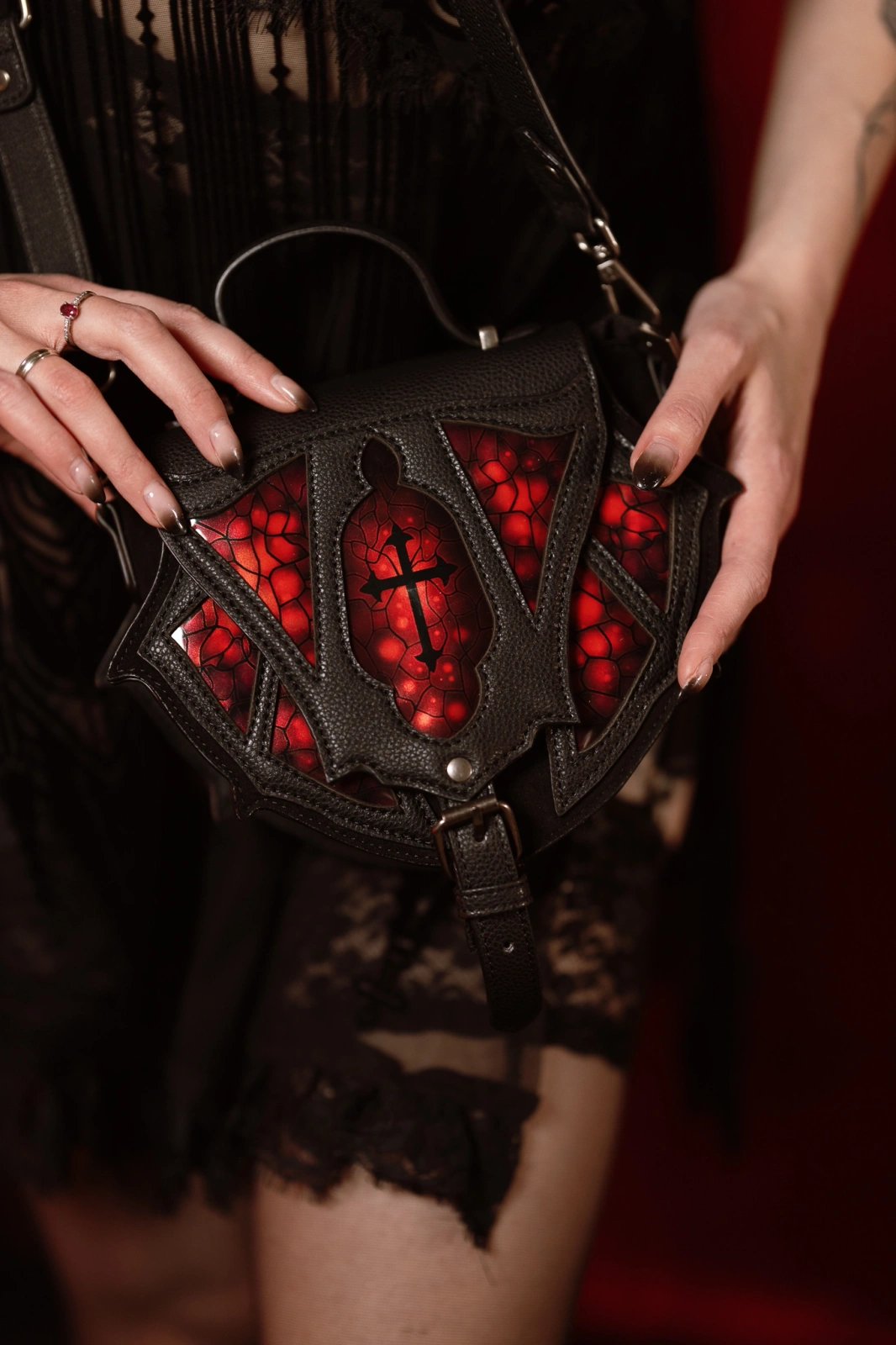 Restyle Tasche Bloodspire