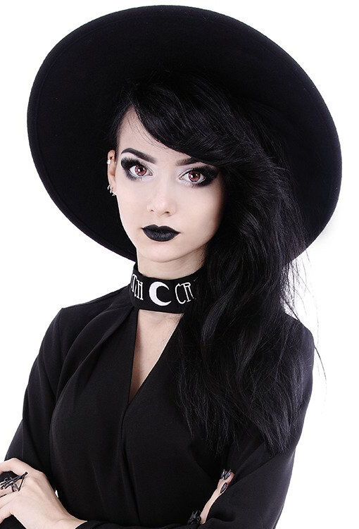 Restyle Hut Witch