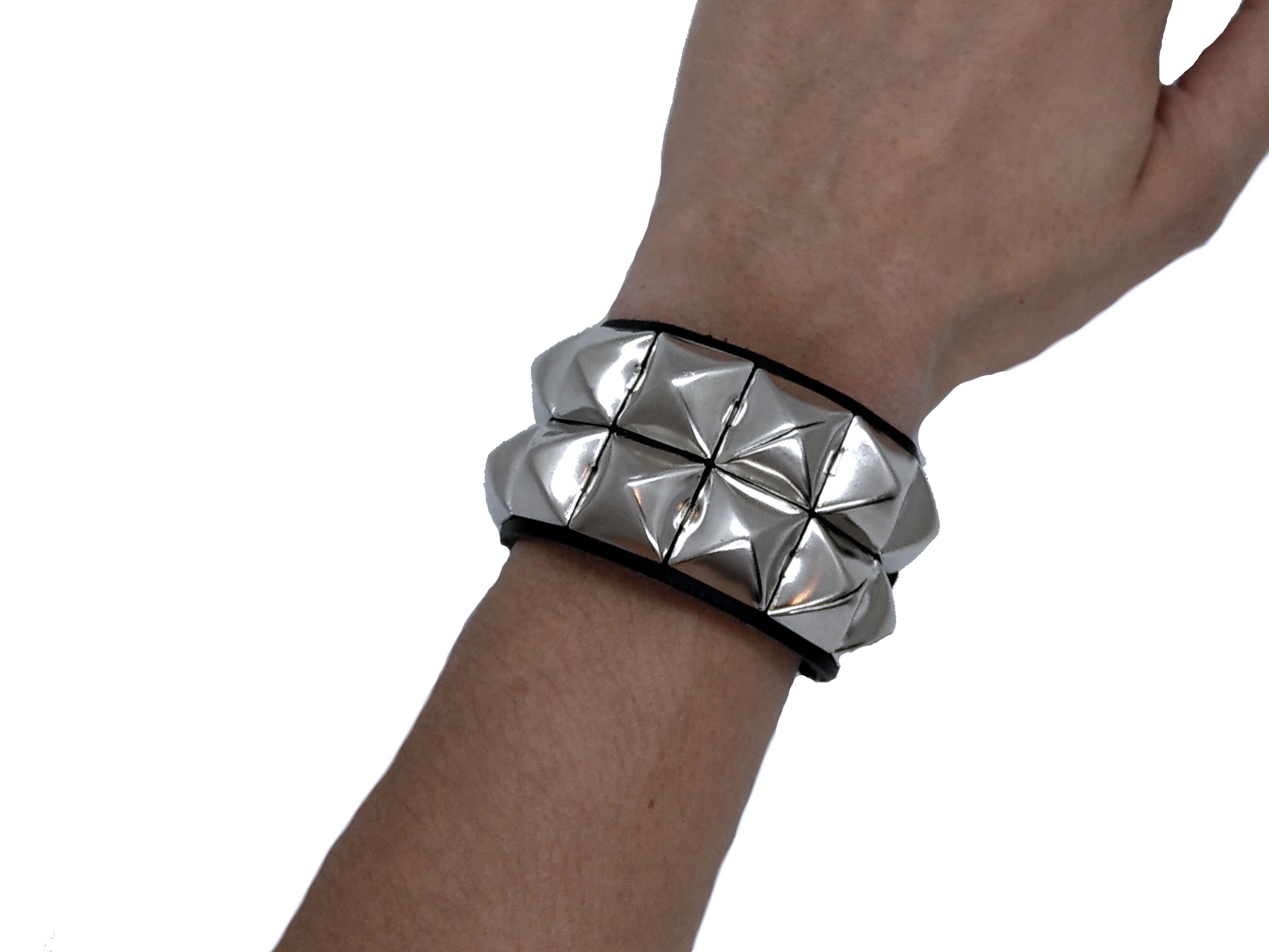 Nietenarmband Pyramidennieten 2-reihig