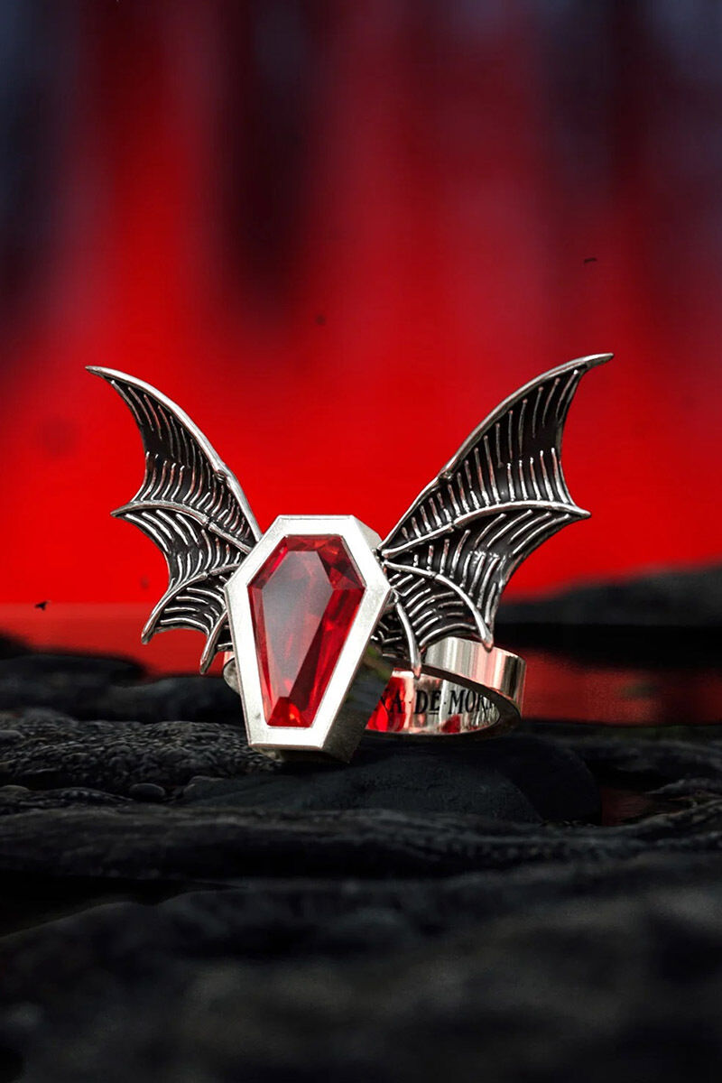 Avelina De Moray Ring Black Friday Coffin Red