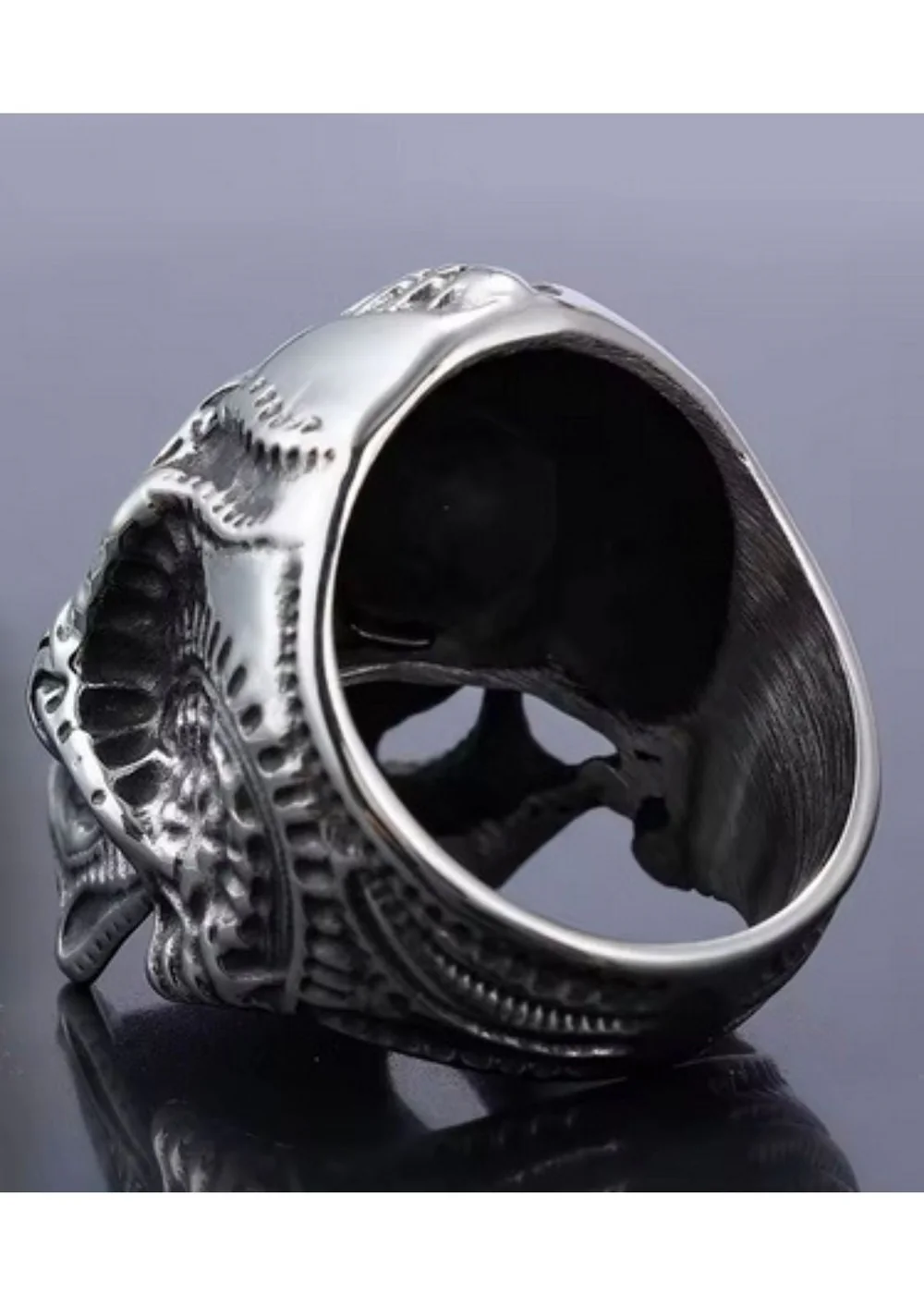 Easure Ring Biomechanic Skull