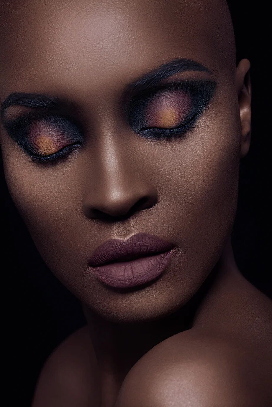 Black Moon Cosmetics Palette Orb of Light